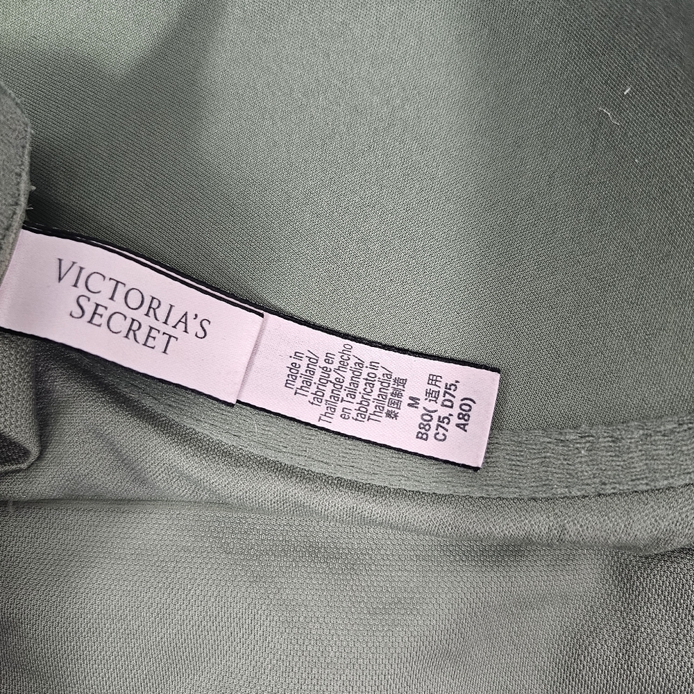 Victoria's Secret Wireless Bralette Sage Green Medium - Picture 6 of 7